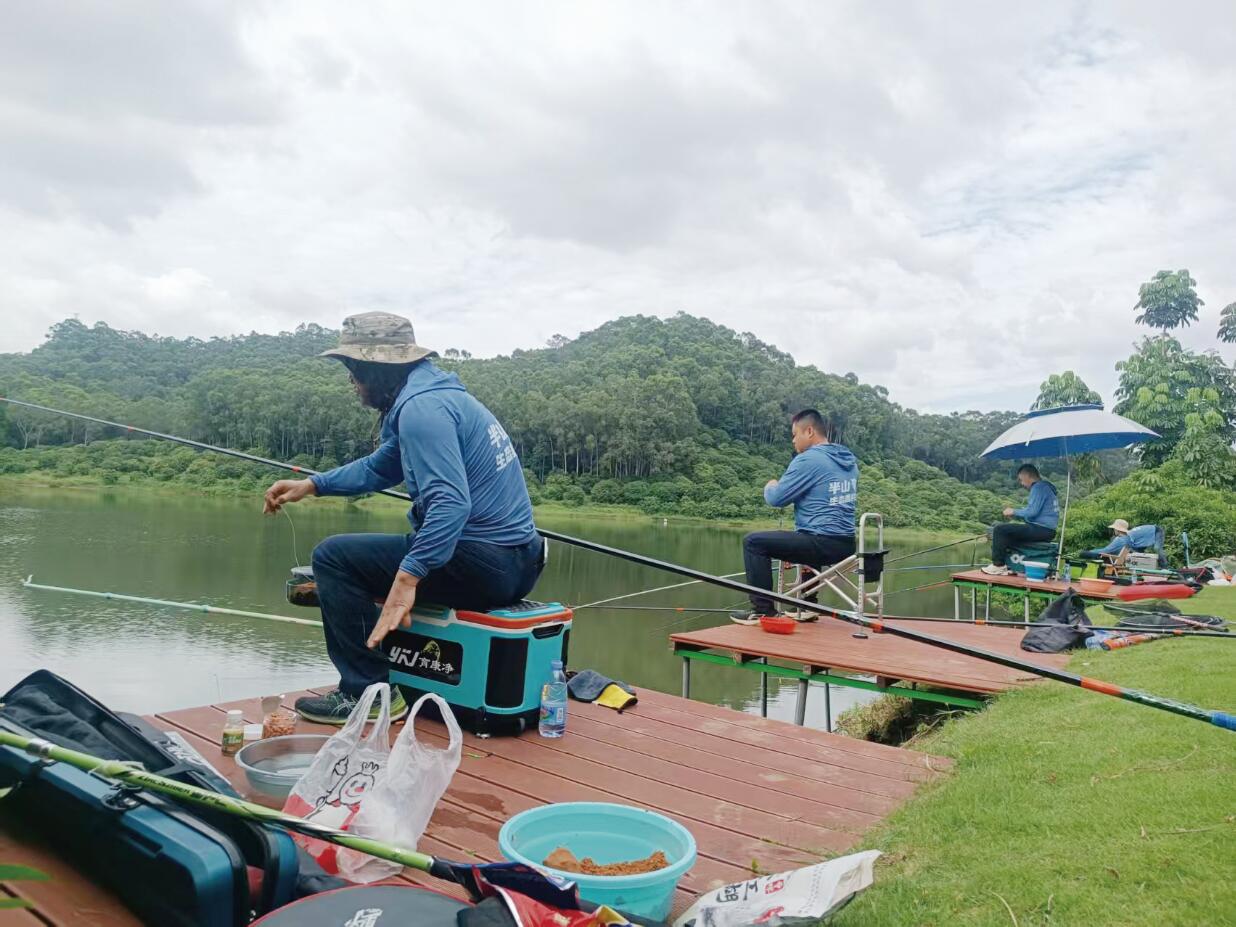 塘半釣魚比賽.jpg